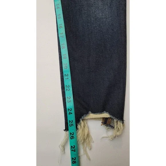 Gap Jeans Women Size 28R Distressed Best Girlfriend Raw Hem Dark Wash Gap Denim - Picture 16 of 16